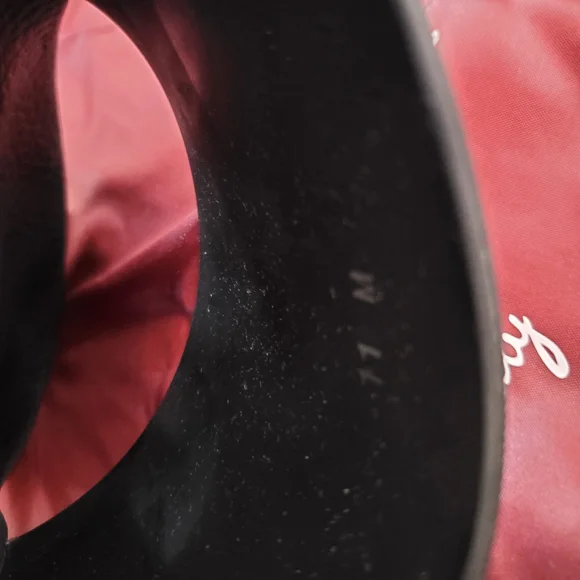 Men's FERRAGAMO Groove 2 Black and Maroon Gancini Pool Slide Sandals - Picture 7 of 10